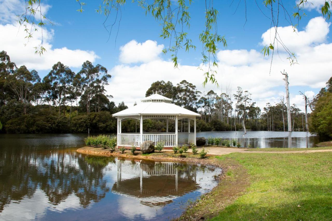 Silkwood Estate Villa Pemberton Exterior photo